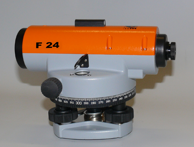 Nivelační přístroj NEDO F24